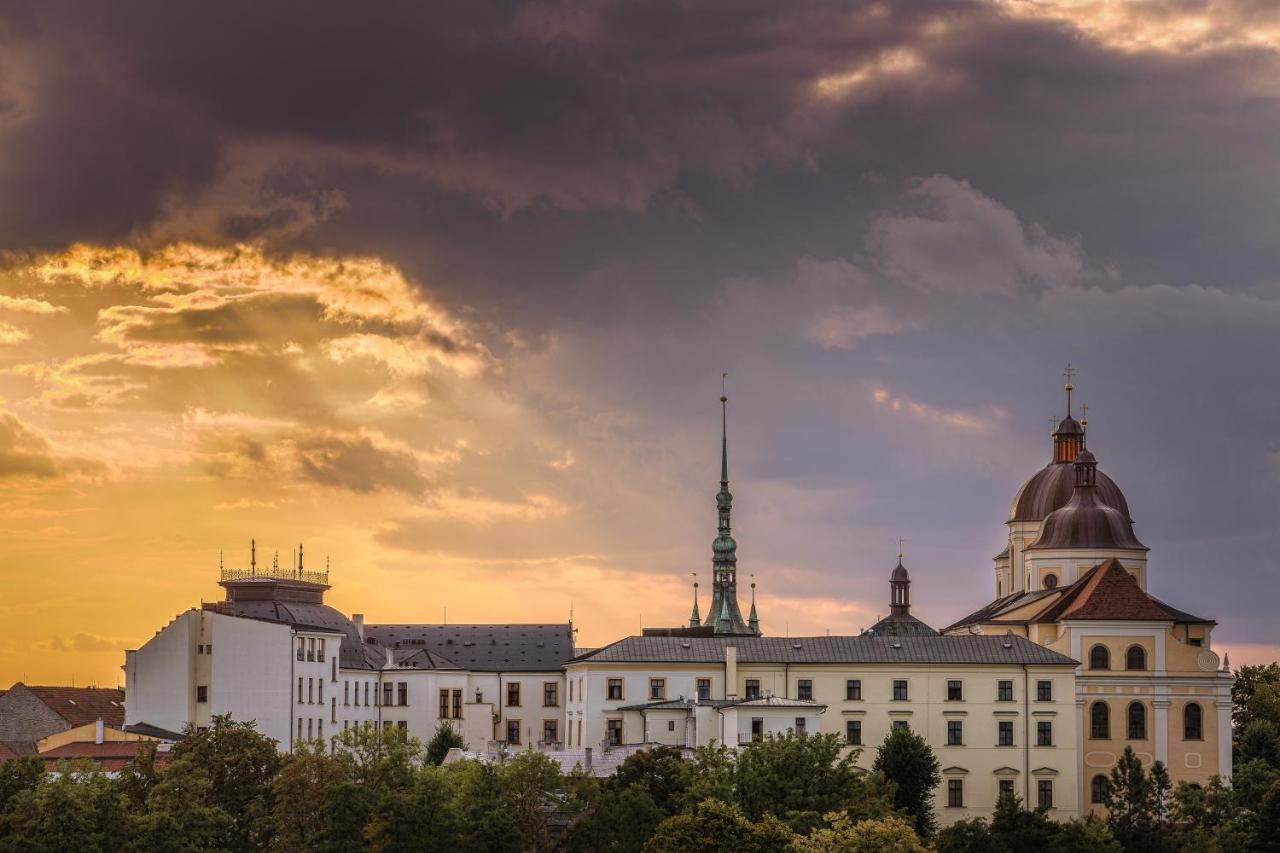 Central Park Flora Olomouc Exterior photo